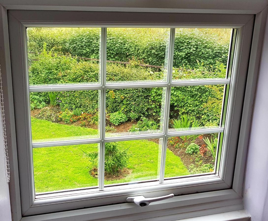Kingsley Cottage - Beautiful Riverside Setting Beaworthy Bagian luar foto
