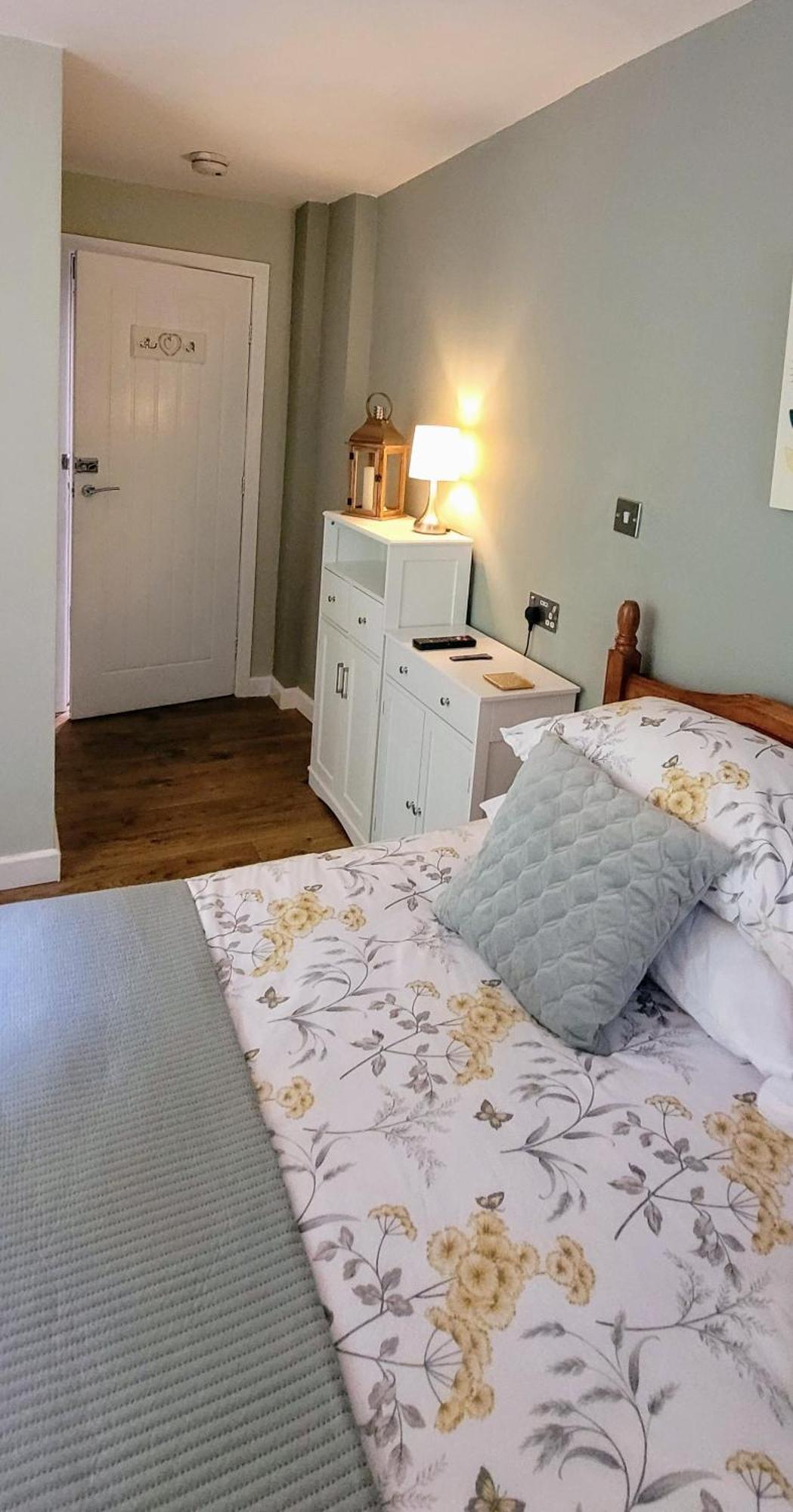 Kingsley Cottage - Beautiful Riverside Setting Beaworthy Bagian luar foto